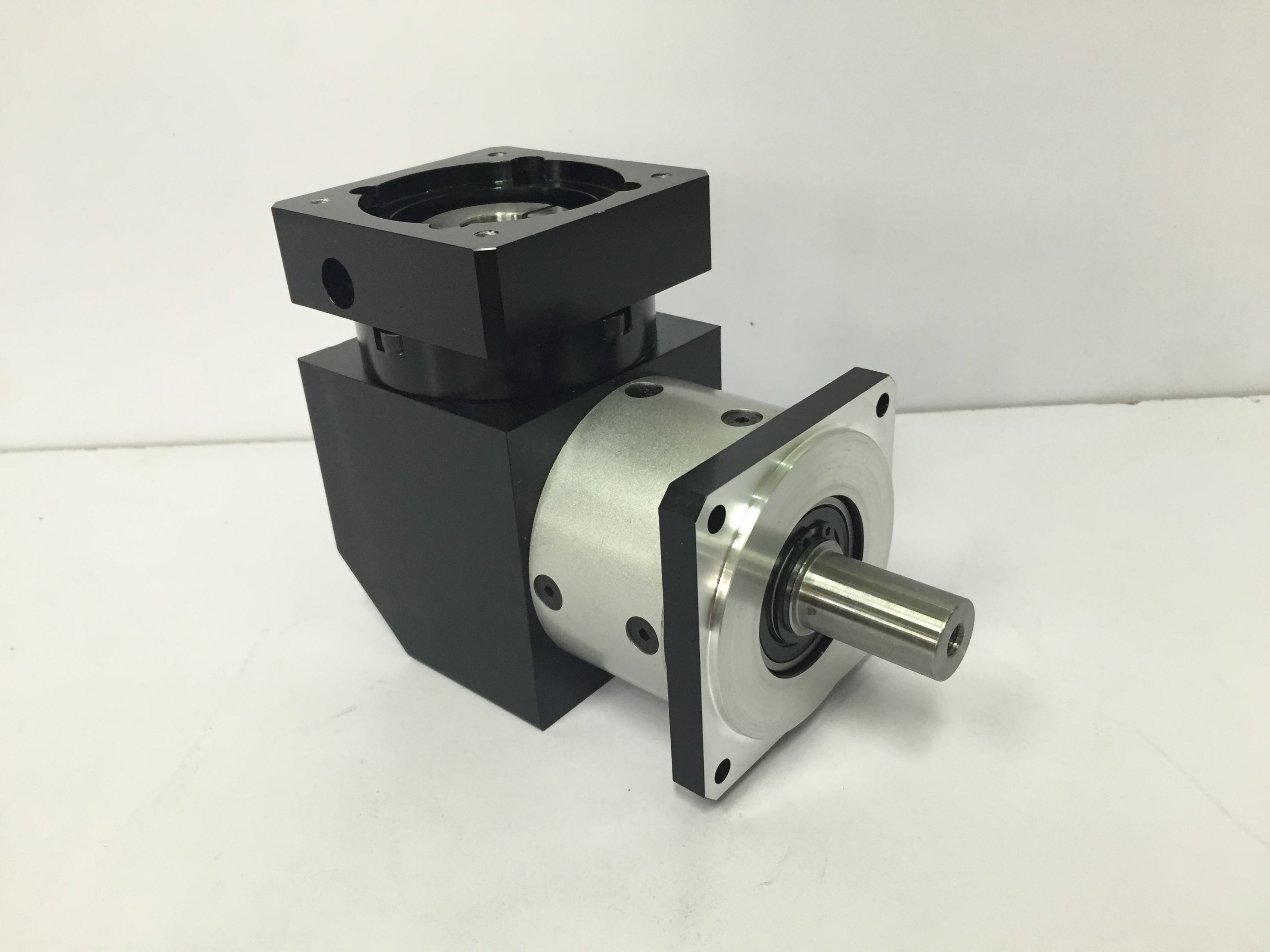 步進(jìn)電動(dòng)機(jī)需要行星減速機(jī)做什么用？